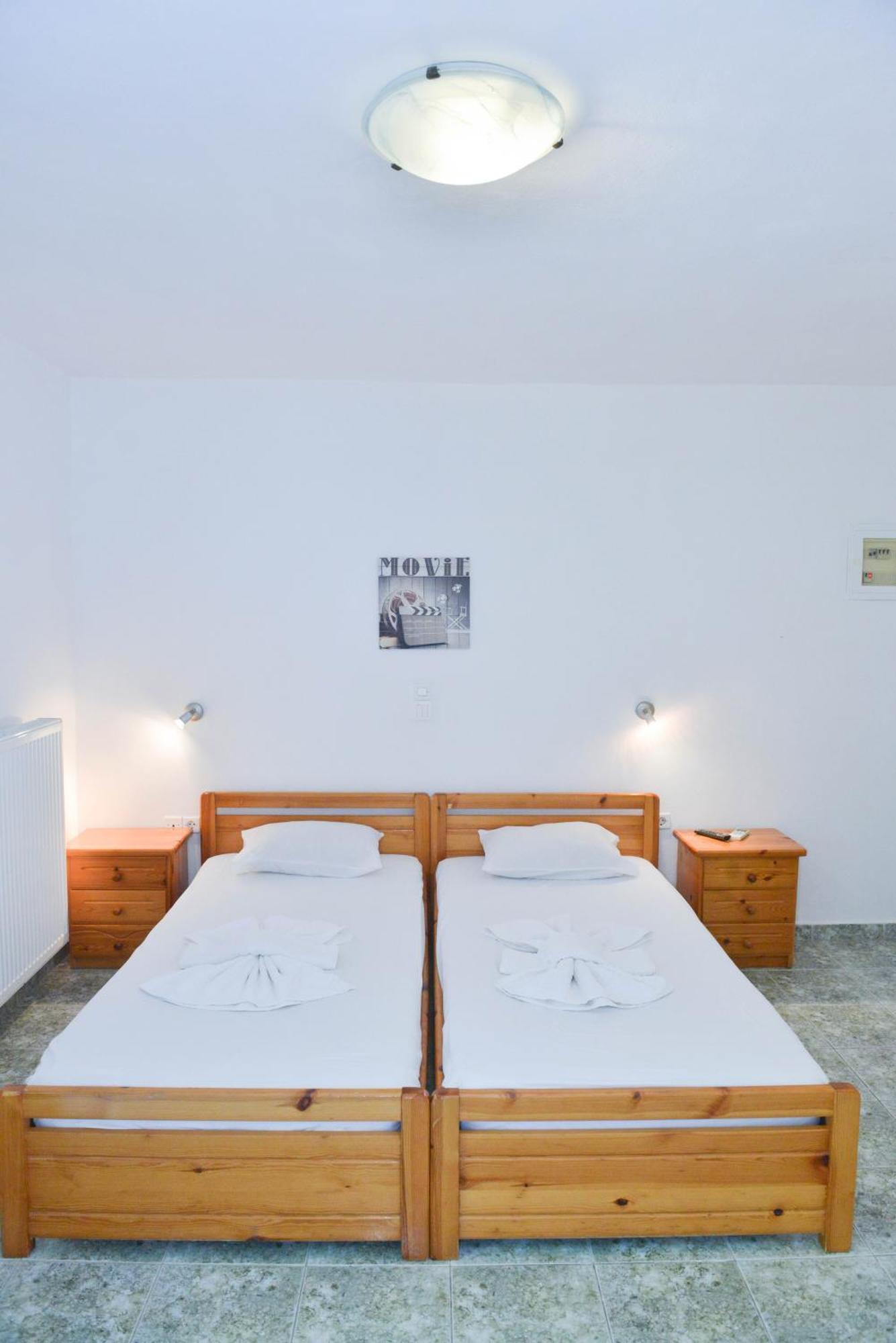 Plaza Studios Agia Anna  Esterno foto