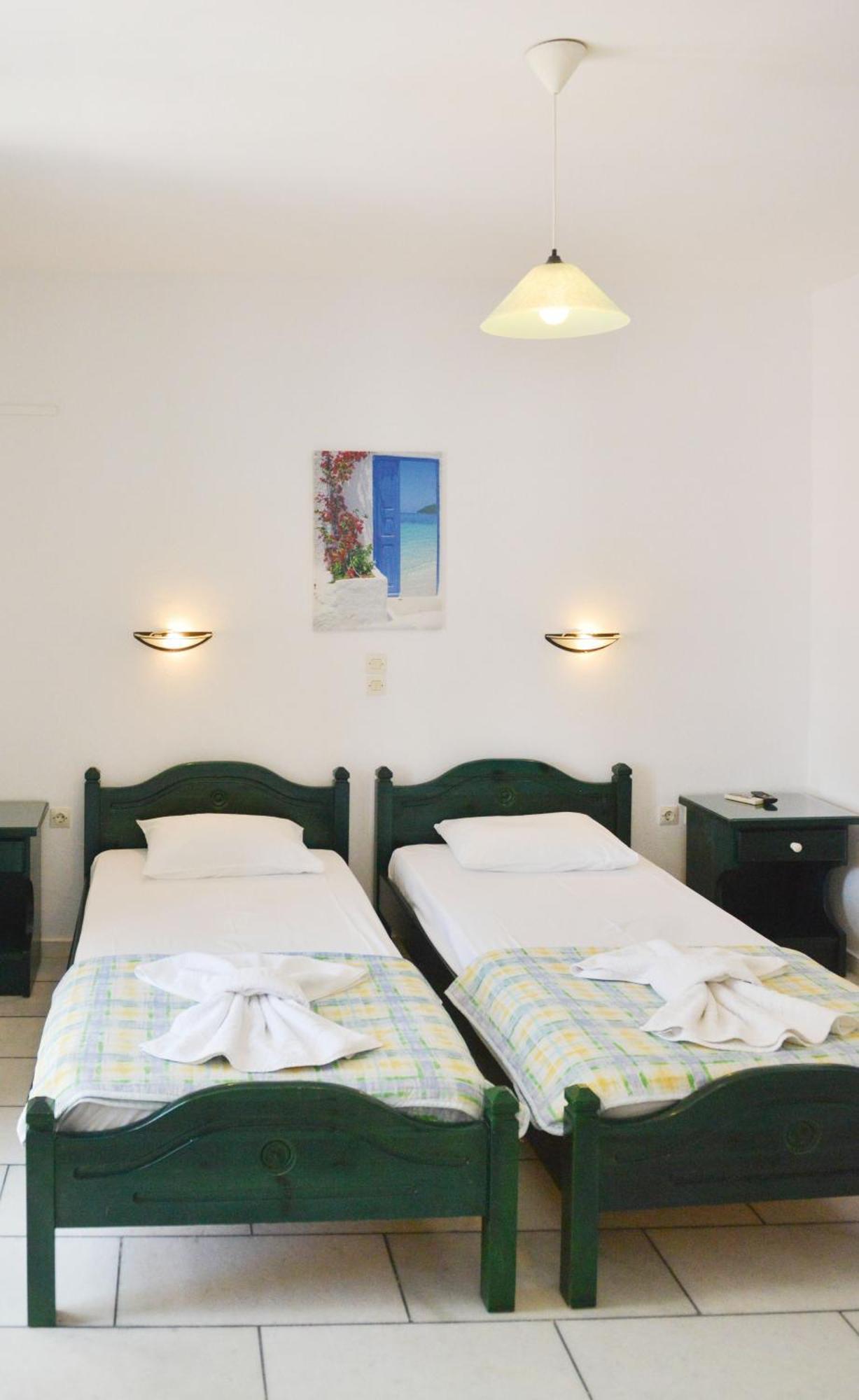 Plaza Studios Agia Anna  Esterno foto
