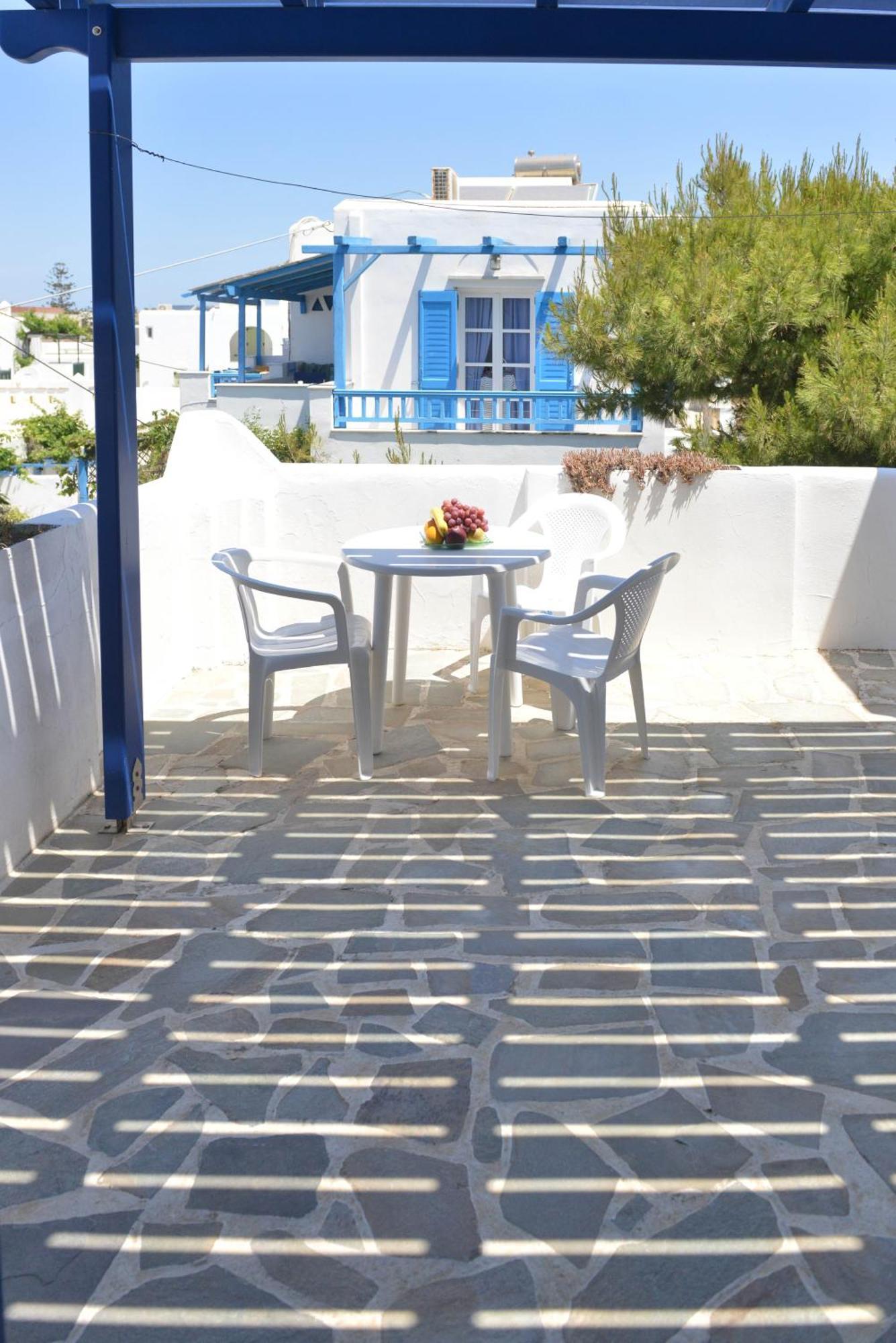 Plaza Studios Agia Anna  Esterno foto