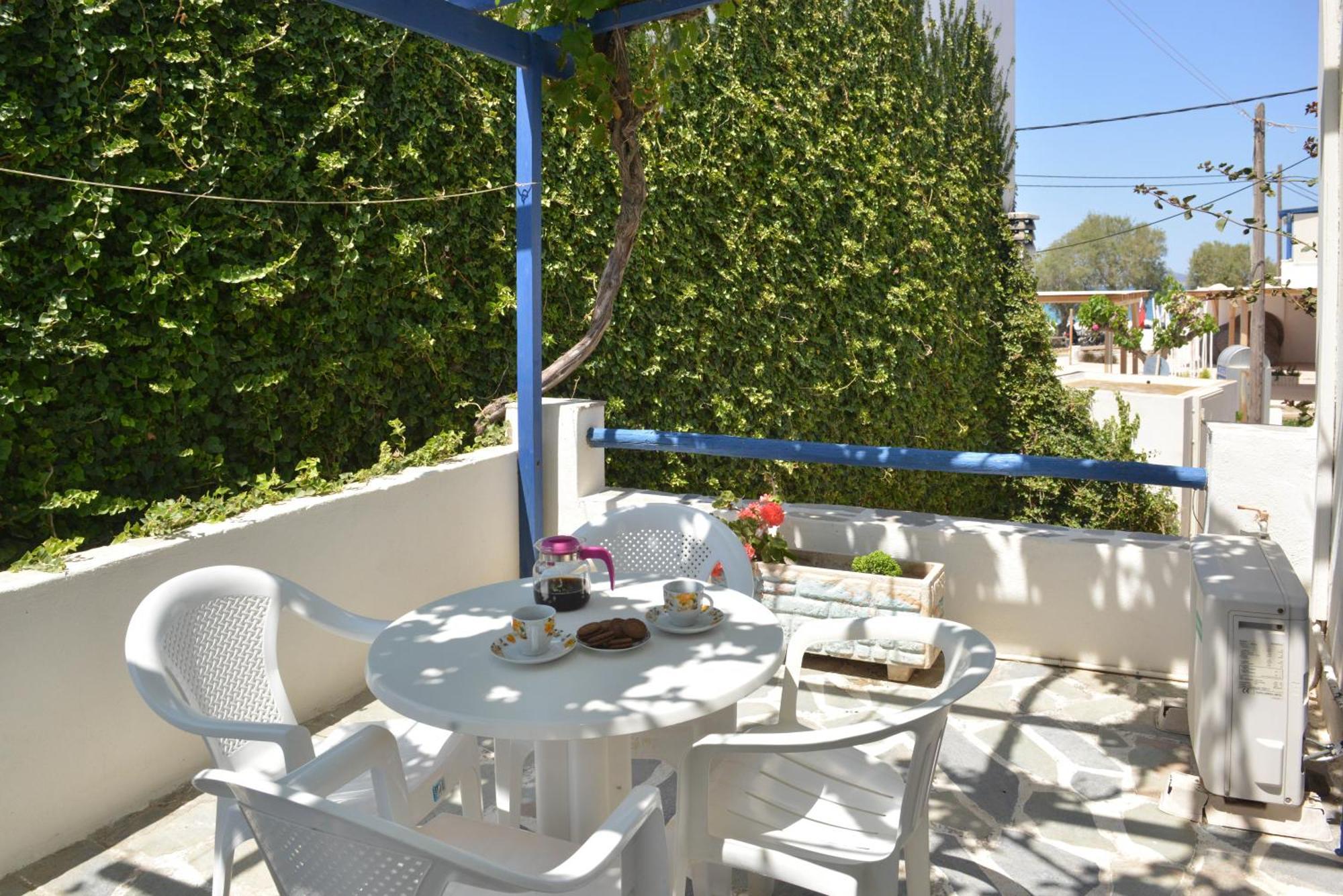 Plaza Studios Agia Anna  Esterno foto