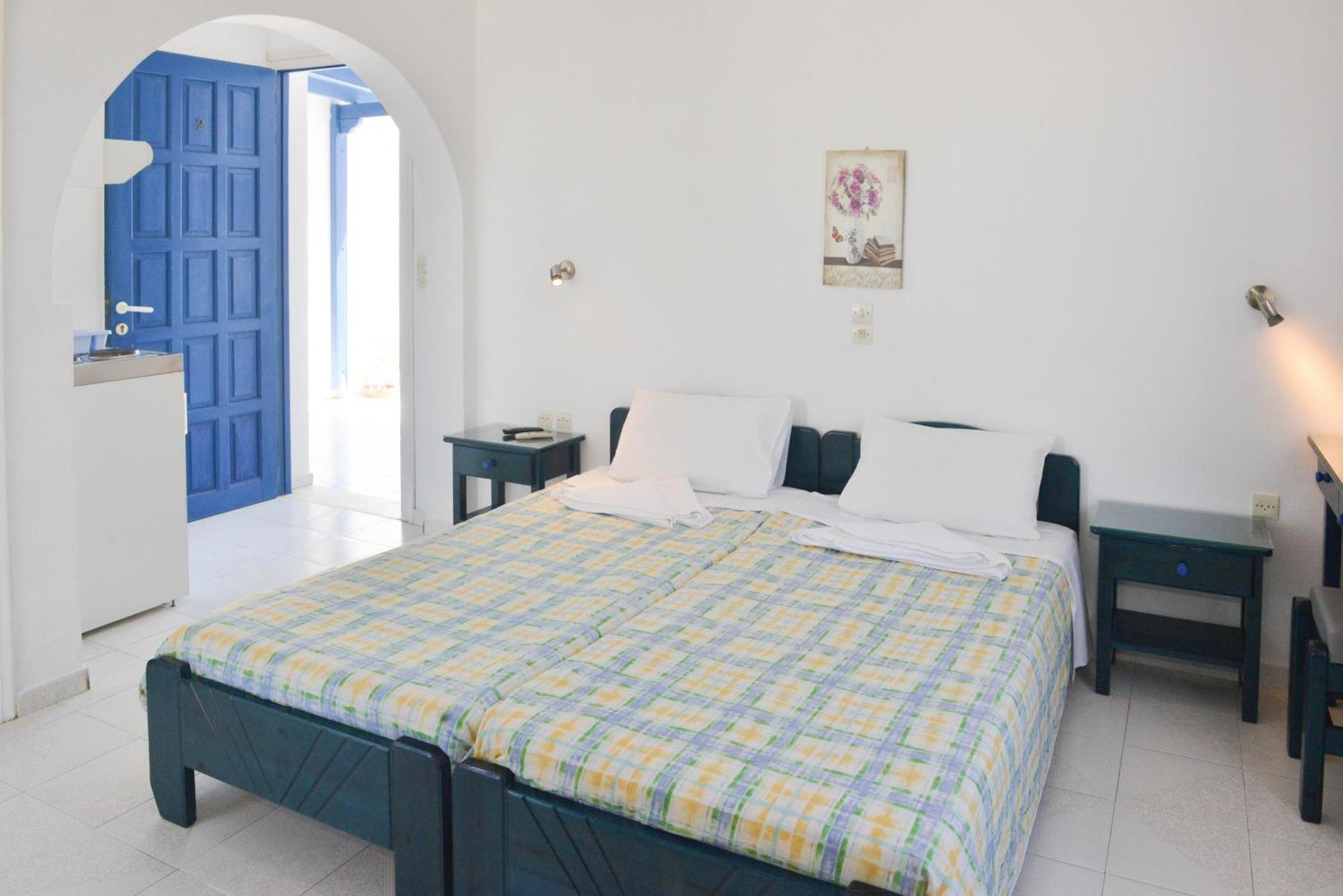 Plaza Studios Agia Anna  Esterno foto