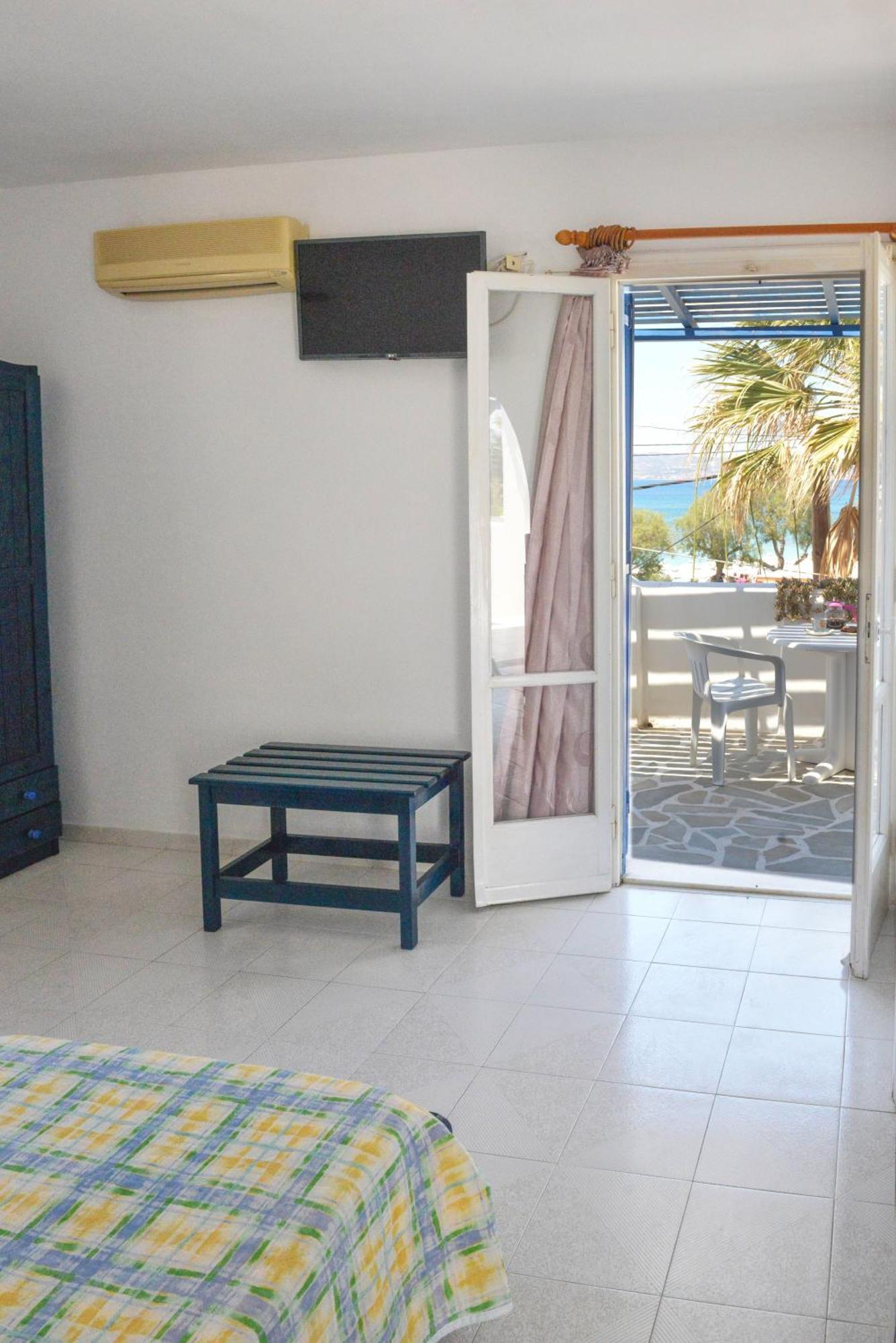 Plaza Studios Agia Anna  Esterno foto